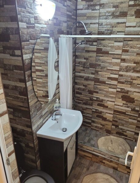 Regim Hotelier Titan Piata Minis Sector 3